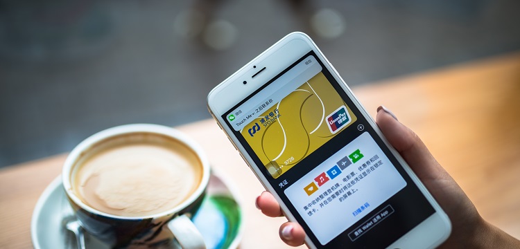 女性必讀！化妝品檢測?眼睛突然出現(xiàn)灼熱和針狀刺痛的原因可能是什么 ?健明迪